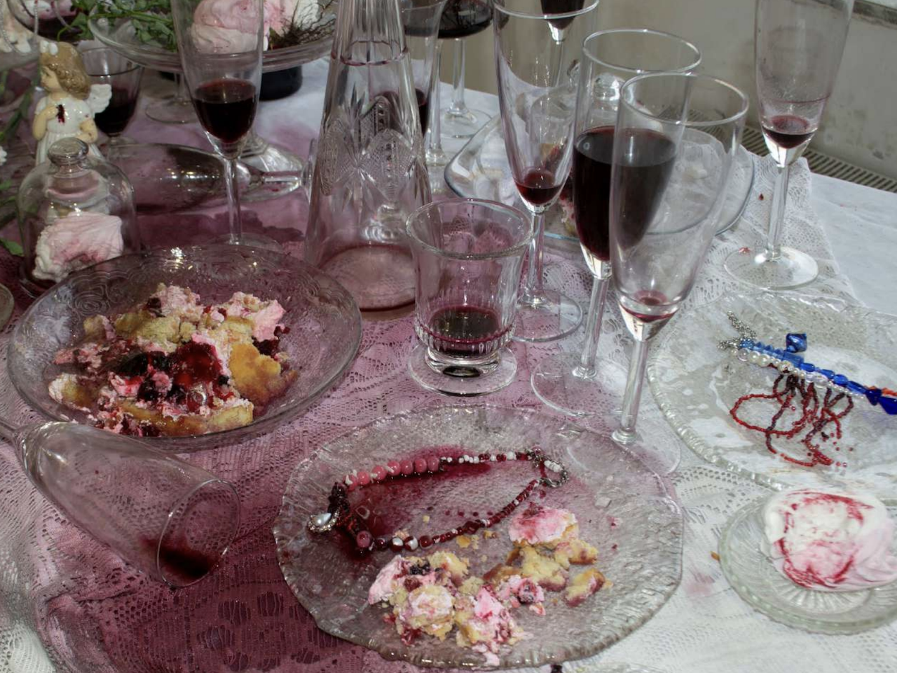 Break the Heart into a Piece of Cake - exhibition