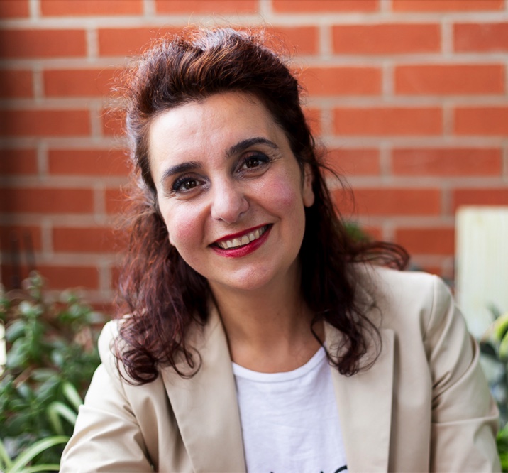 Alia Alzougbi_headshot